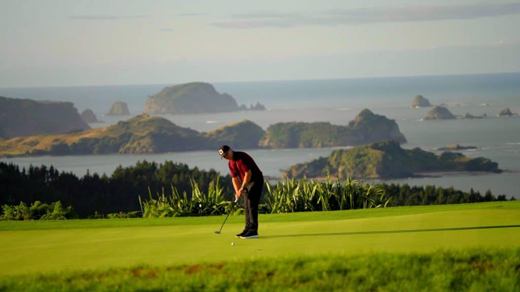 Kauri Cliffs Golf Course Putt